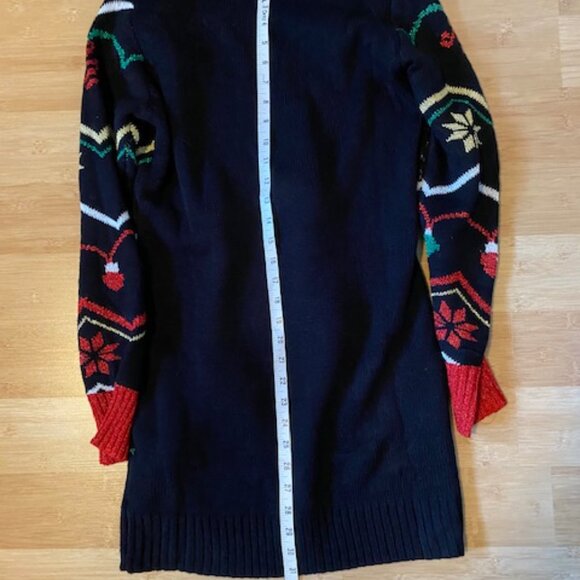 Christmas Sweater - Picture 10 of 12